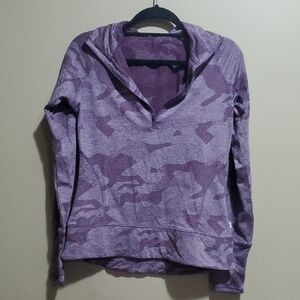 Athleta Purple Camouflage Women's Top Size Medium
